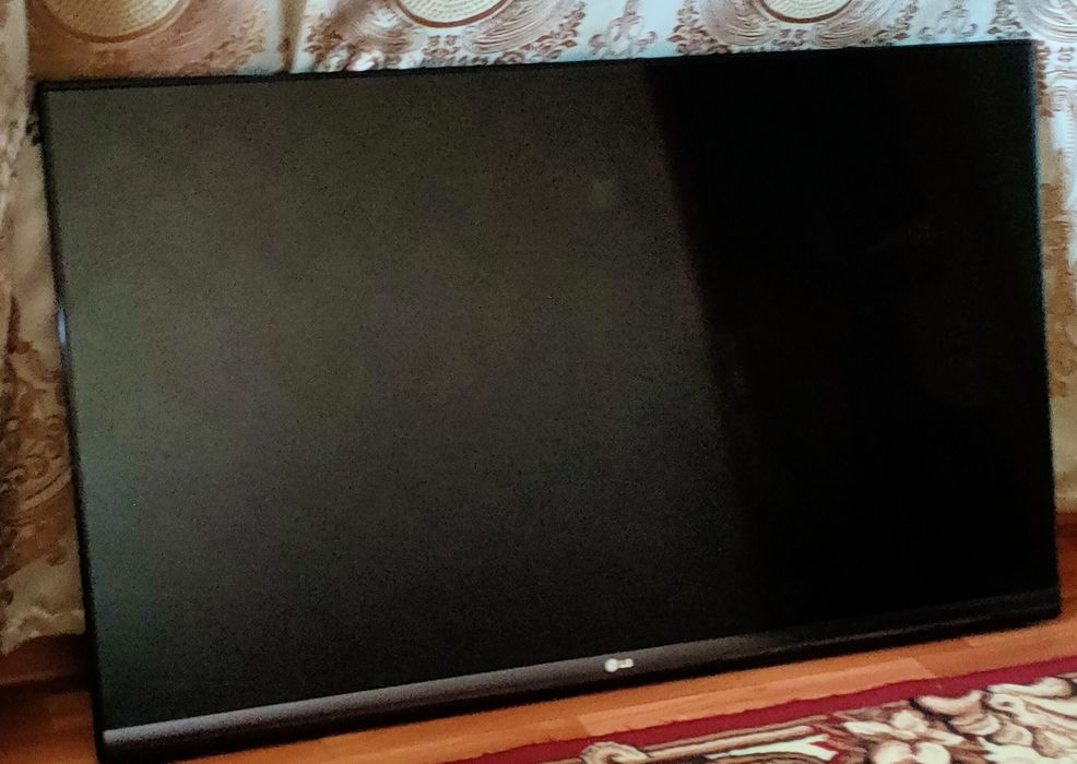 Продам телевизор LG