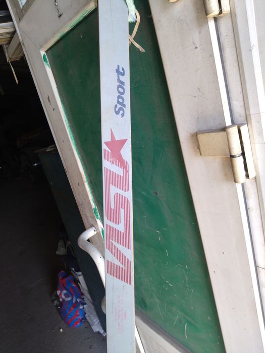 Лыжи  СССР продам