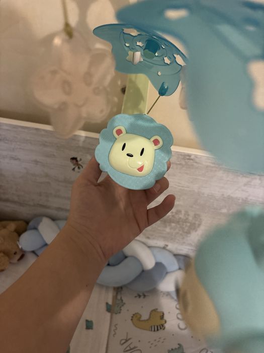 Въртележка за креватче