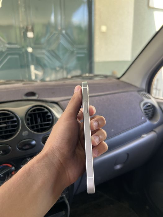 Iphone 12sotiladi srochna