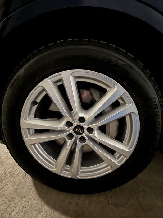 Оригинални джанти Audi в комплект с гуми Bridgestone