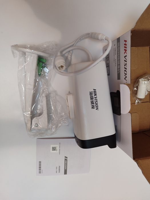 IP POE камера видеонаблюдения Hikvision 4mp