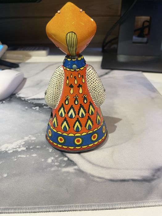 Винтидж съветска метална играчка – USSR tin toy, руска фолклорна кукла