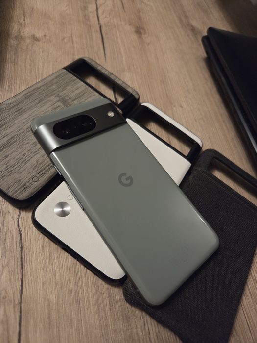 Google pixel 8 Hazel