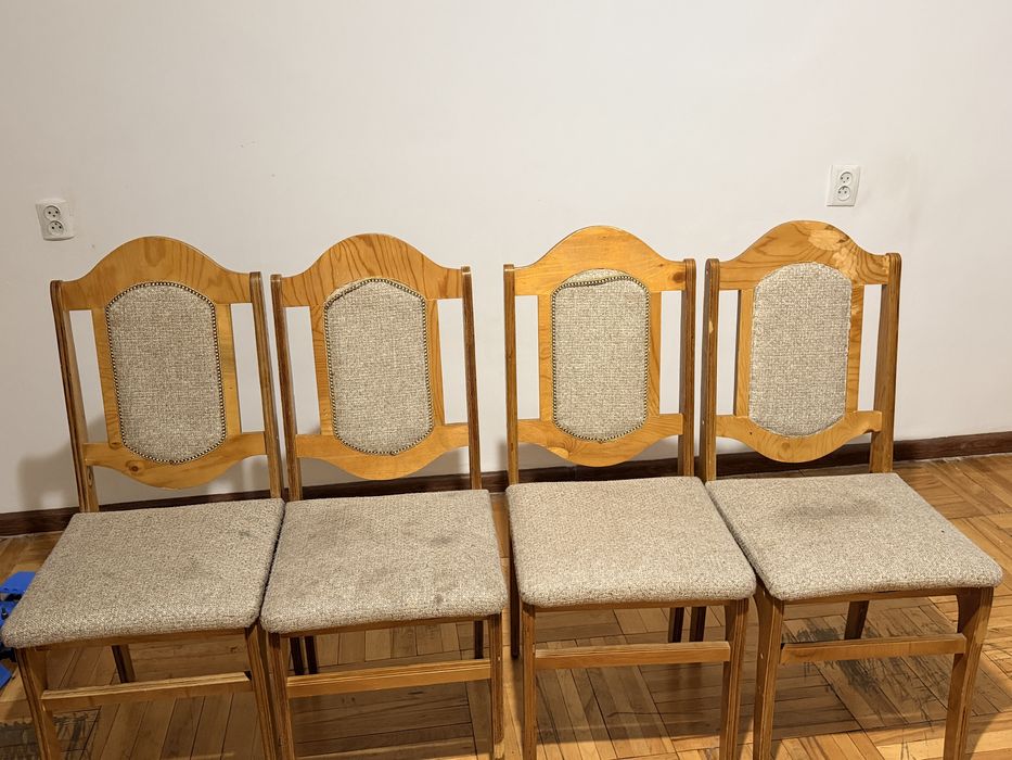 Продам 4 стула, в хорошем состоянии