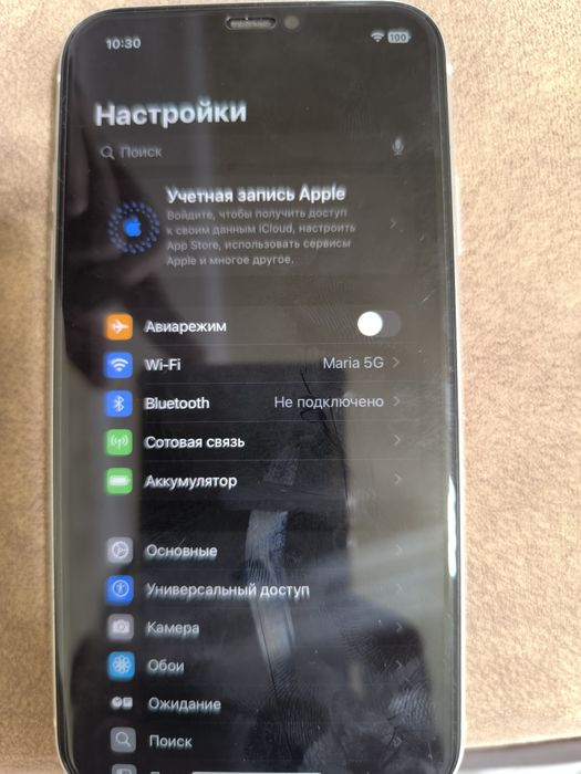 Продам айфон 11 на 64 Гб.