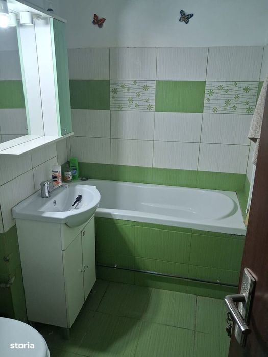 Apartament 2 camere Boul Roșu 250 euro