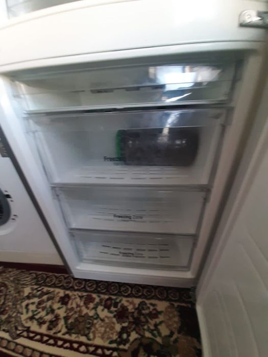 Холодилник сатылады