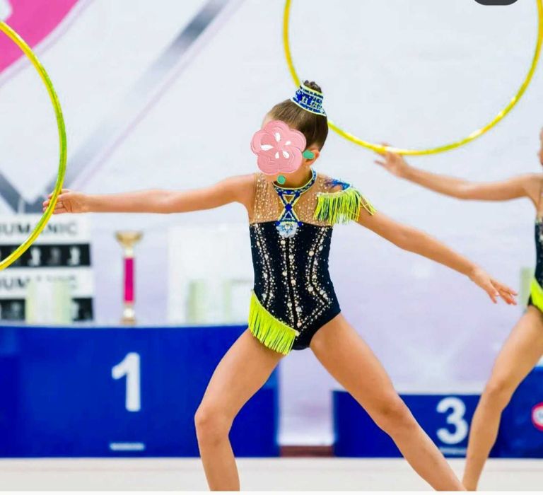 Трико за художествена гимнастика