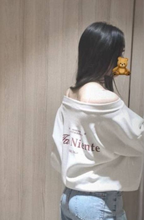 Свитшот с открытыми плечами