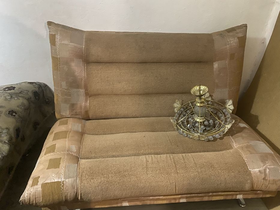 отдам даром сами забрать нужно диван, стиральная машина шкаф,кровать