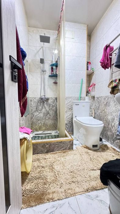 4 ком. квартира (100 м²). 4/10/10. Дом кирпич. Янгихает р-н (Сергели)