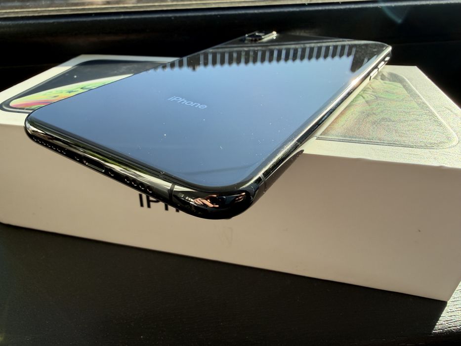 iPhone XS Max | 64 GB | Black | Neverlocked