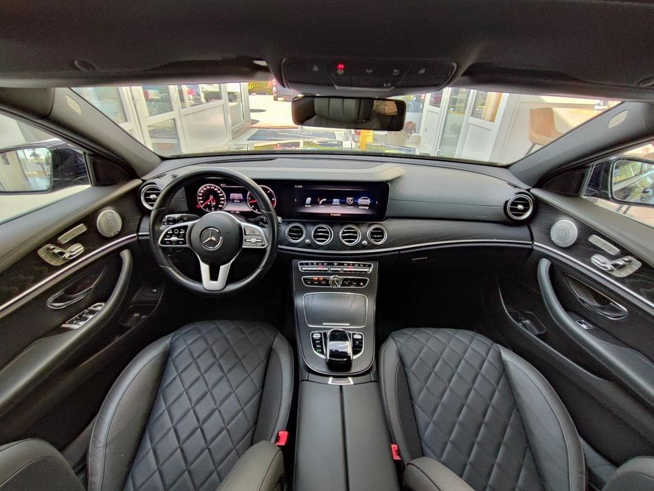 Mercedes-Benz E400 AMG-Line  4Matic Manufaktur