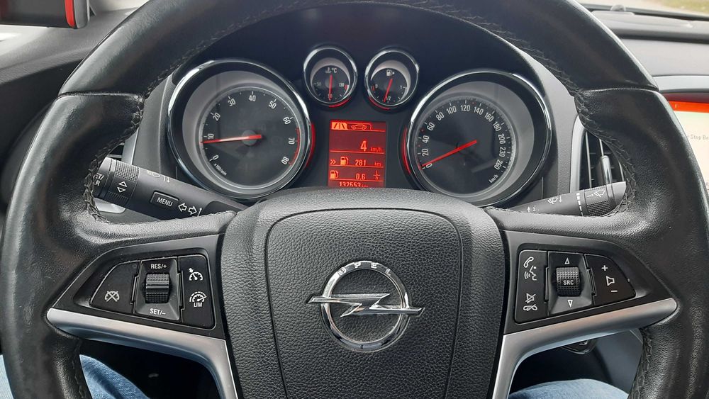 Opel Astra J Turbo 1.4 Benzina Sedan