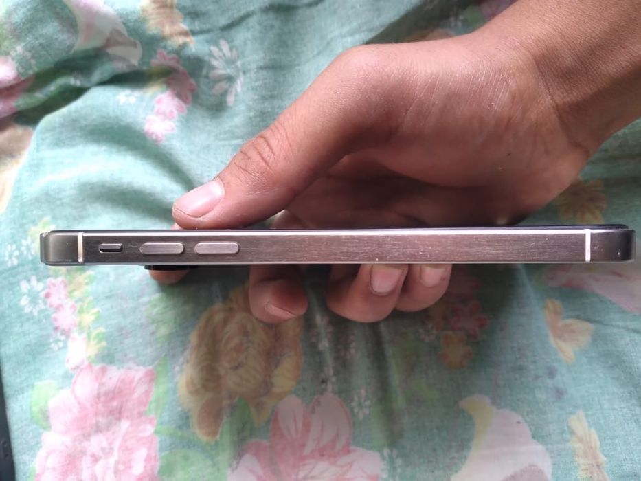 Айфон xr в корпусе 15про срочно