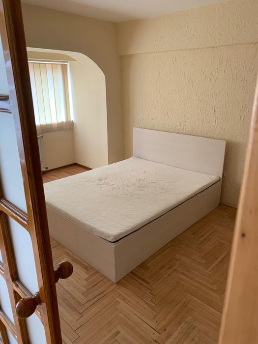 Apartament 4 camere zona Ursus