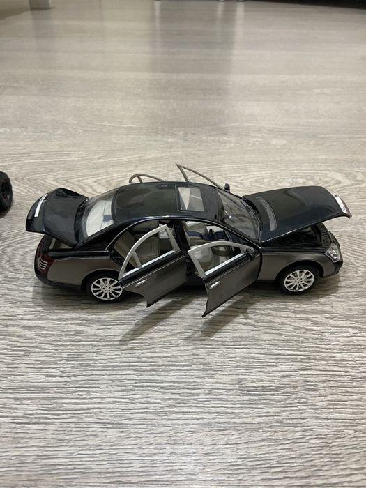 Машинки отличное сост