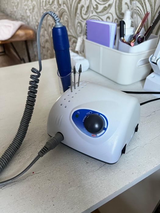 Машинка для маникюра STRONG 210