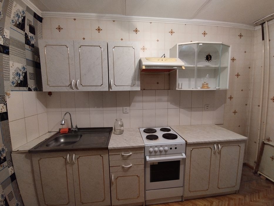 Продается электроплита в хорошем состоянии.