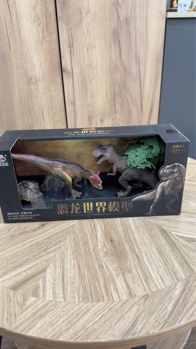 Игрушки , животные , динозавры