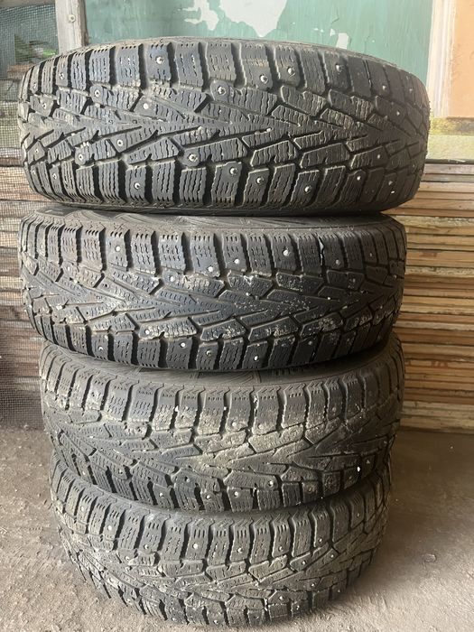Зимняя резина 175/70 R13 с 4 дисками