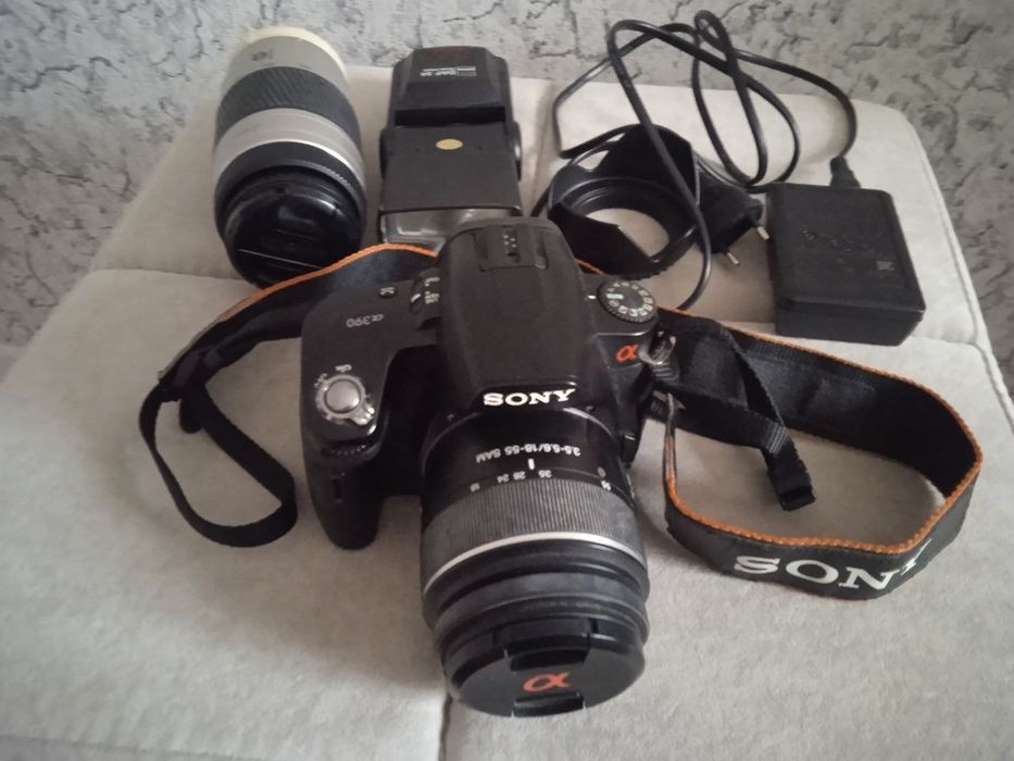 Зеркальный SONY  фото аппарат сатылады