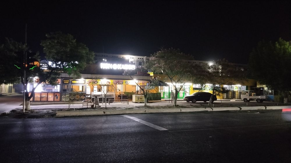 Kafe yubleniy 16 ta xon