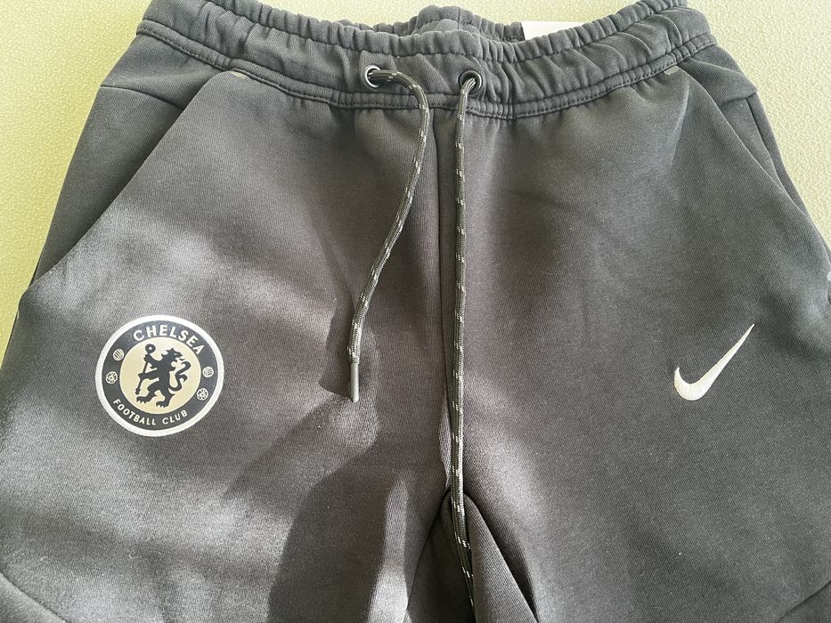 Chelsea nike tech fleece