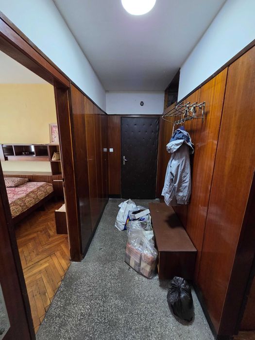 Тристаен обзаведен апартамент в град Разград, жк Орел