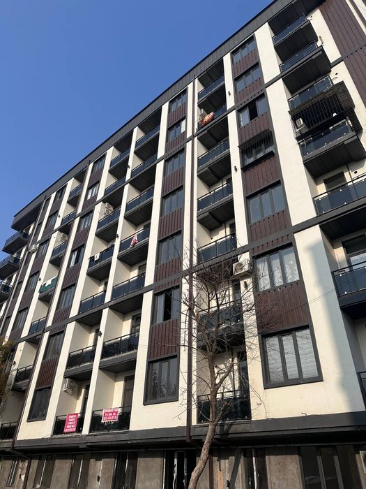 СРОЧНО! 
ПРОДАЁТСЯ 2/5/9 квартира в Новостройке 
Юнусабад 15 квартал