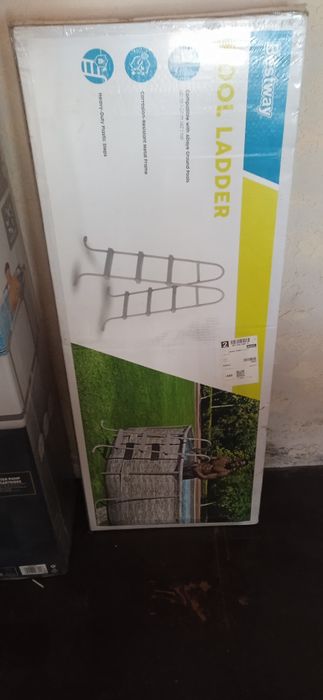 Срочно продам бассейн Bestwey со всеми комплектующими