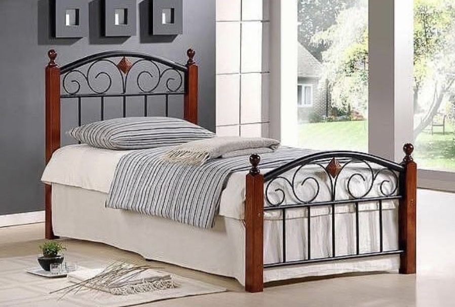 Мебели - секция, единично легло и приста