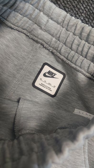 Nike tech дамско долнище Xs размер