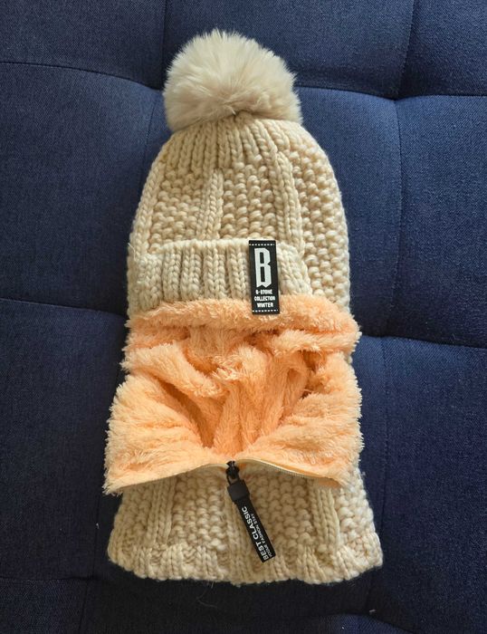 Дамска зимна шапка