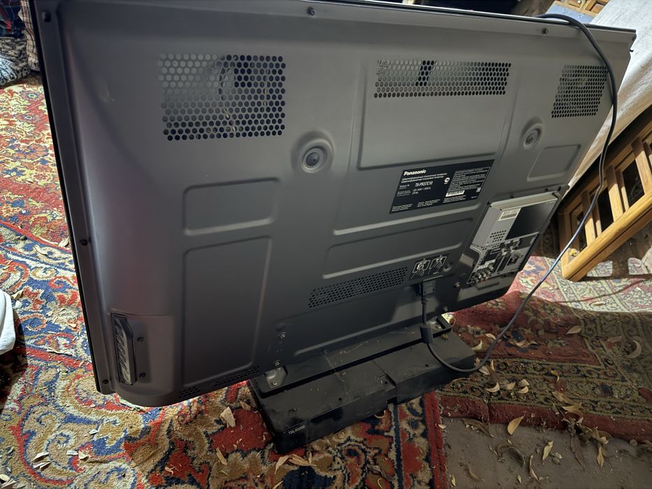 продается б/у телевизор не в рабочем состоянии