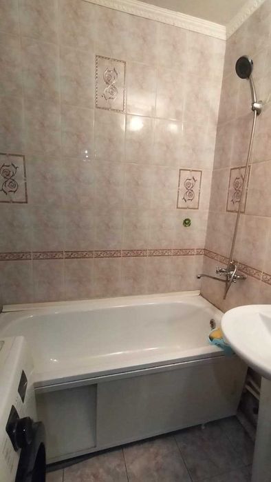 Продам 3-х ком квартиру Е. Беркимбаева 97