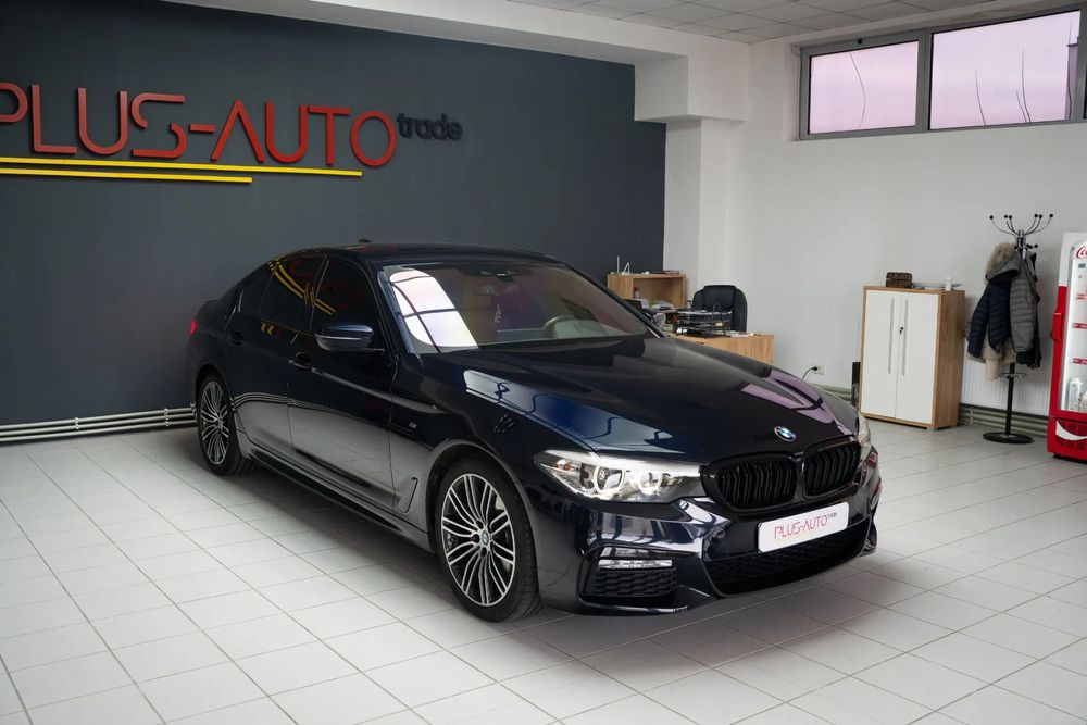 BMW Seria 5 Int Maro, xDrive Pachet M Sport, Pachet Shadow, LED, Camera, Webasto