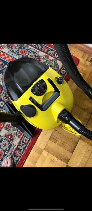 Продам паропылесос Керхер SV7