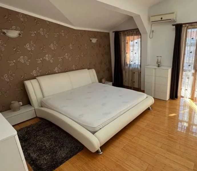 Дава се под наем Тристаен апартамент в Пловдив, Остромила - 82 кв.м за 408 € - Снимка #1