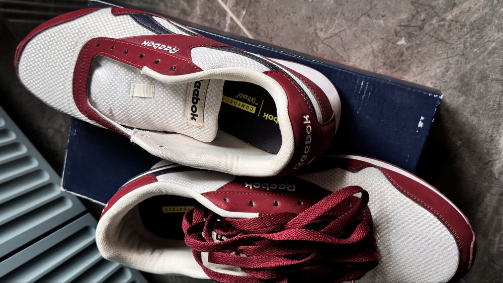 Reebok кроссовки ночти новые