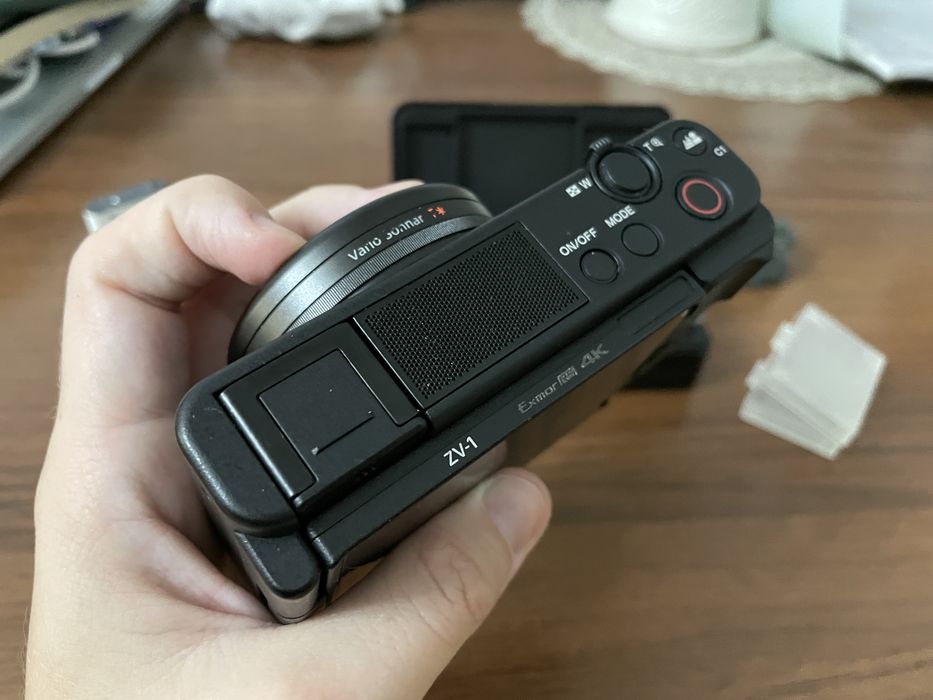 камера sony zv-1