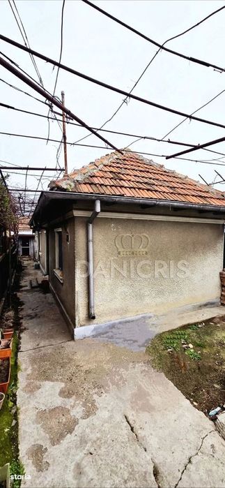 Casă 5 camere | Medea | Teren 150 mp | 2 corpuri de clădire