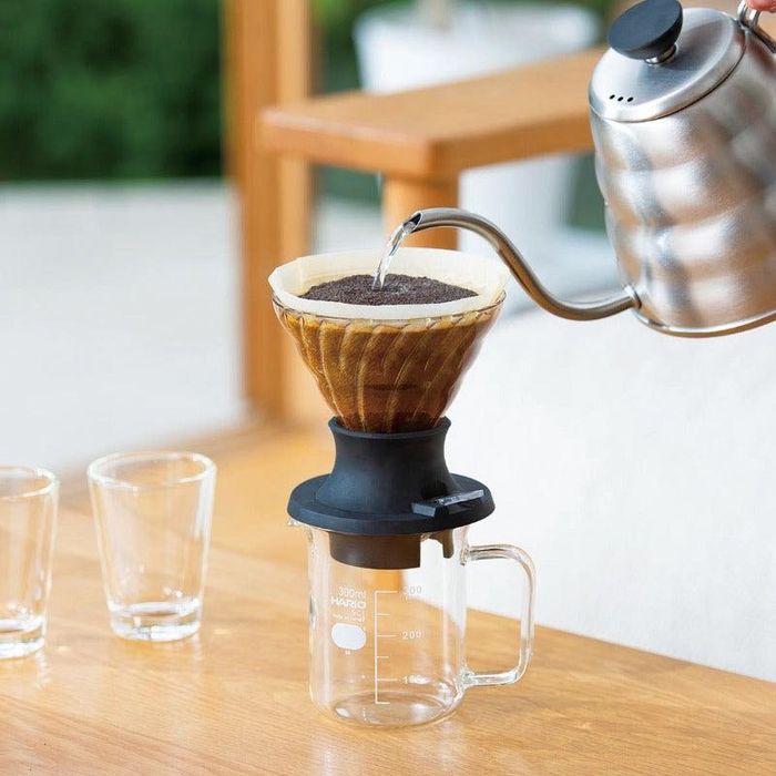 Hario V60 Switch — дрипер immersion + pour-over, стъкло, 02 (включва 40 филтъра)