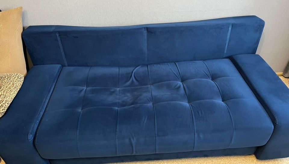 Продам диван срочно