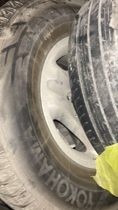 Продам диски с резинов на джип