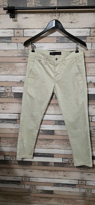 Guess M-дамски панталон (А-65)