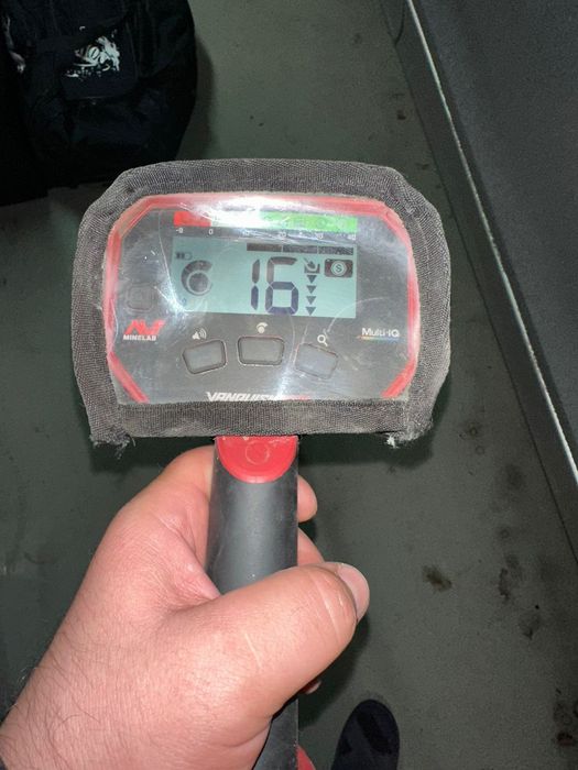 Продам металлоискатель