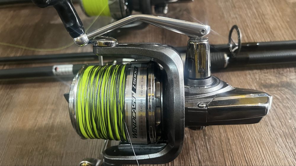 Free Spirit E class gold SU-DAIWA windcast z 5000