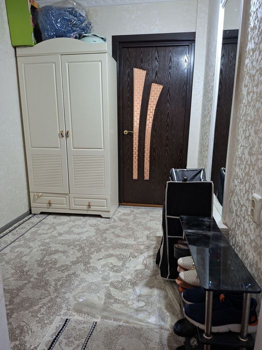 Qoraqamish 1/2, 2 xonali (3 xonaga aylantirilgan) kvartira